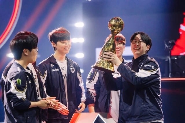 GEN爆冷不敌KT遗憾止步四强,辅助选手Duro在社交媒体发文谈心路历程